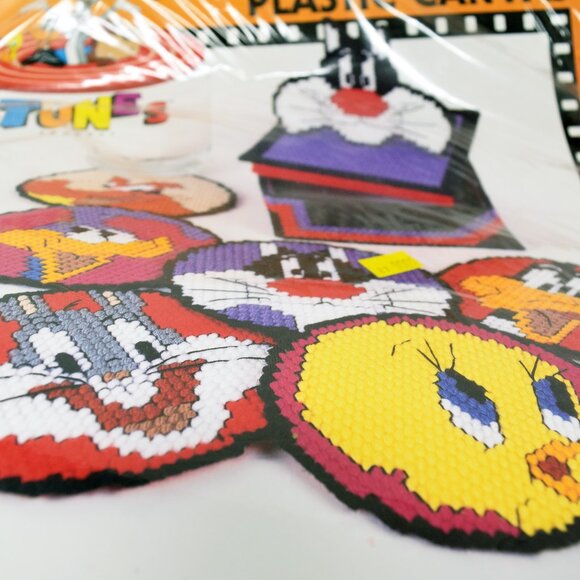 Looney Tunes Leisure Arts 51503 Needlepoint Kit Coasters & Box DIY VTG 1997 NOS - Picture 13 of 13